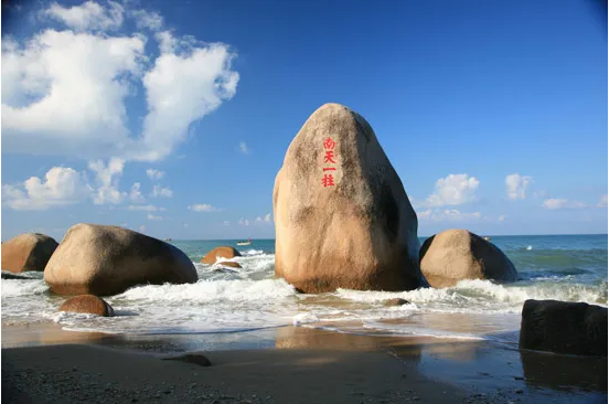 化身蓝海卫士，守护三亚海滨丨qy球友会环境首个“海域保洁”项目正式签约进场